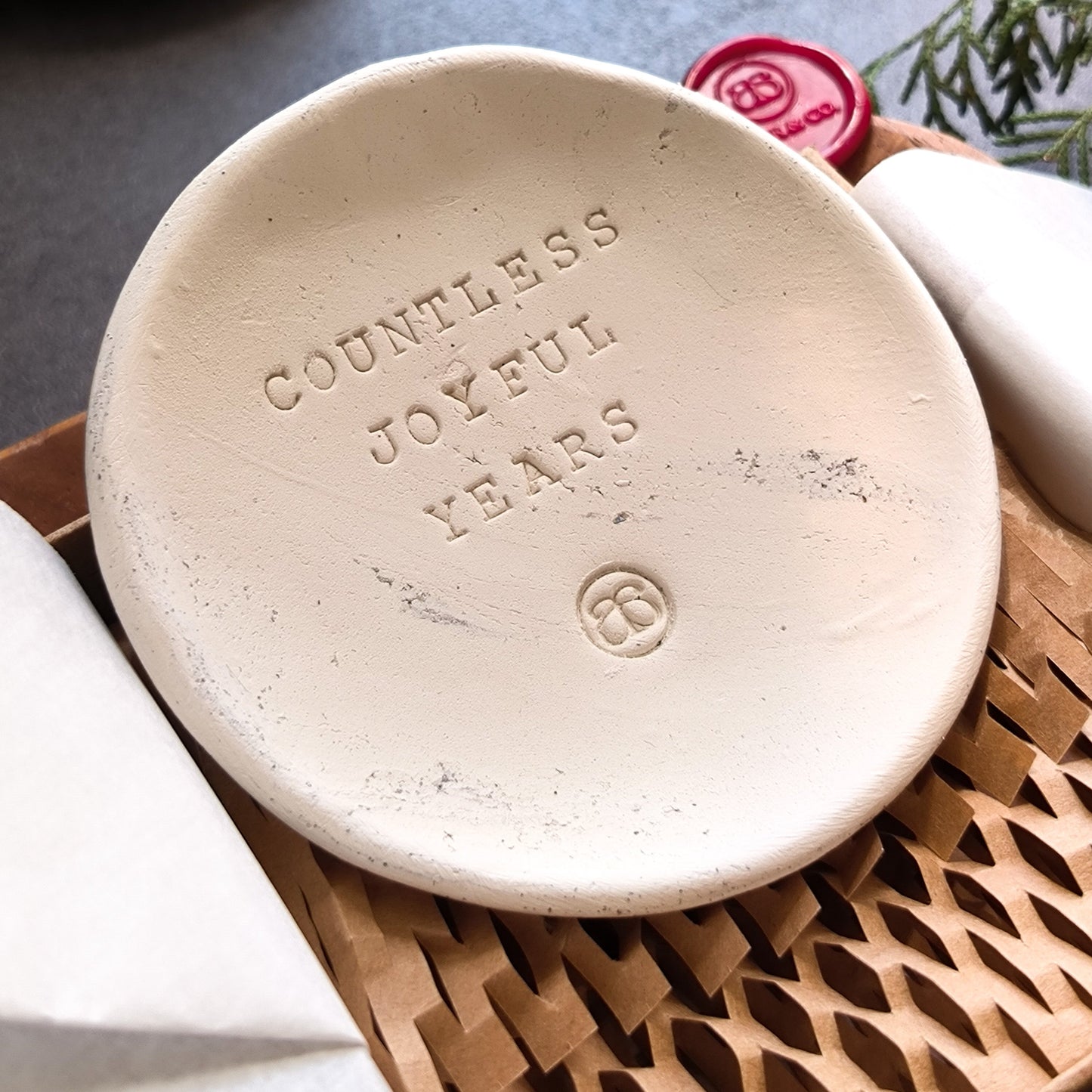 FESTIVE GREETINGS | Trinket Dish Diffuser